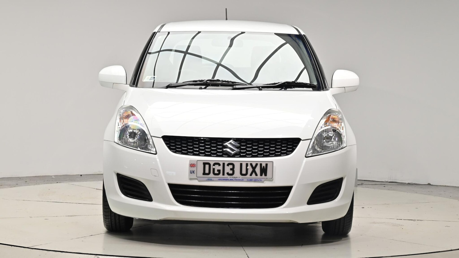 Used Suzuki Swift 2013 for sale - 76409137: Photo 2