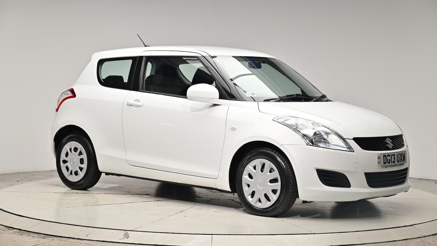 Used Suzuki Swift 2013 for sale - 76409137: Photo 42
