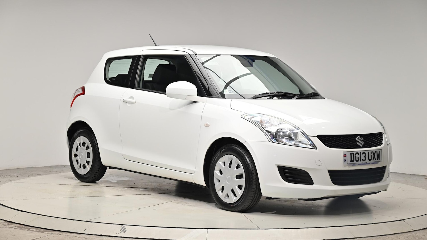 Used Suzuki Swift 2013 for sale - 76409137: Photo 7