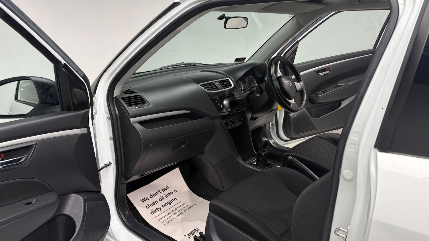 Used Suzuki Swift 2013 for sale - 76409137: Photo 79