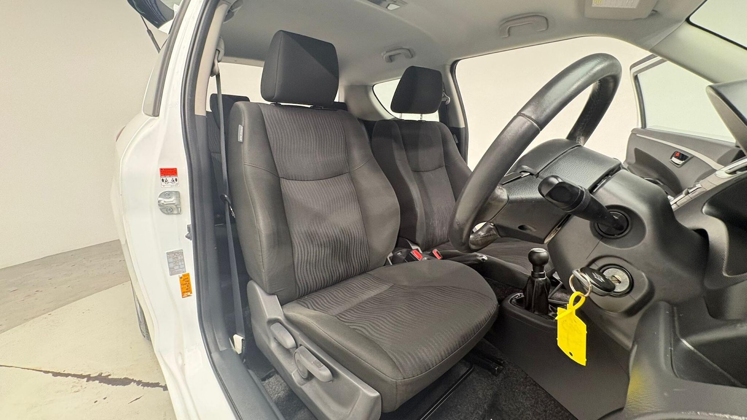 Used Suzuki Swift 2013 for sale - 76409137: Photo 82