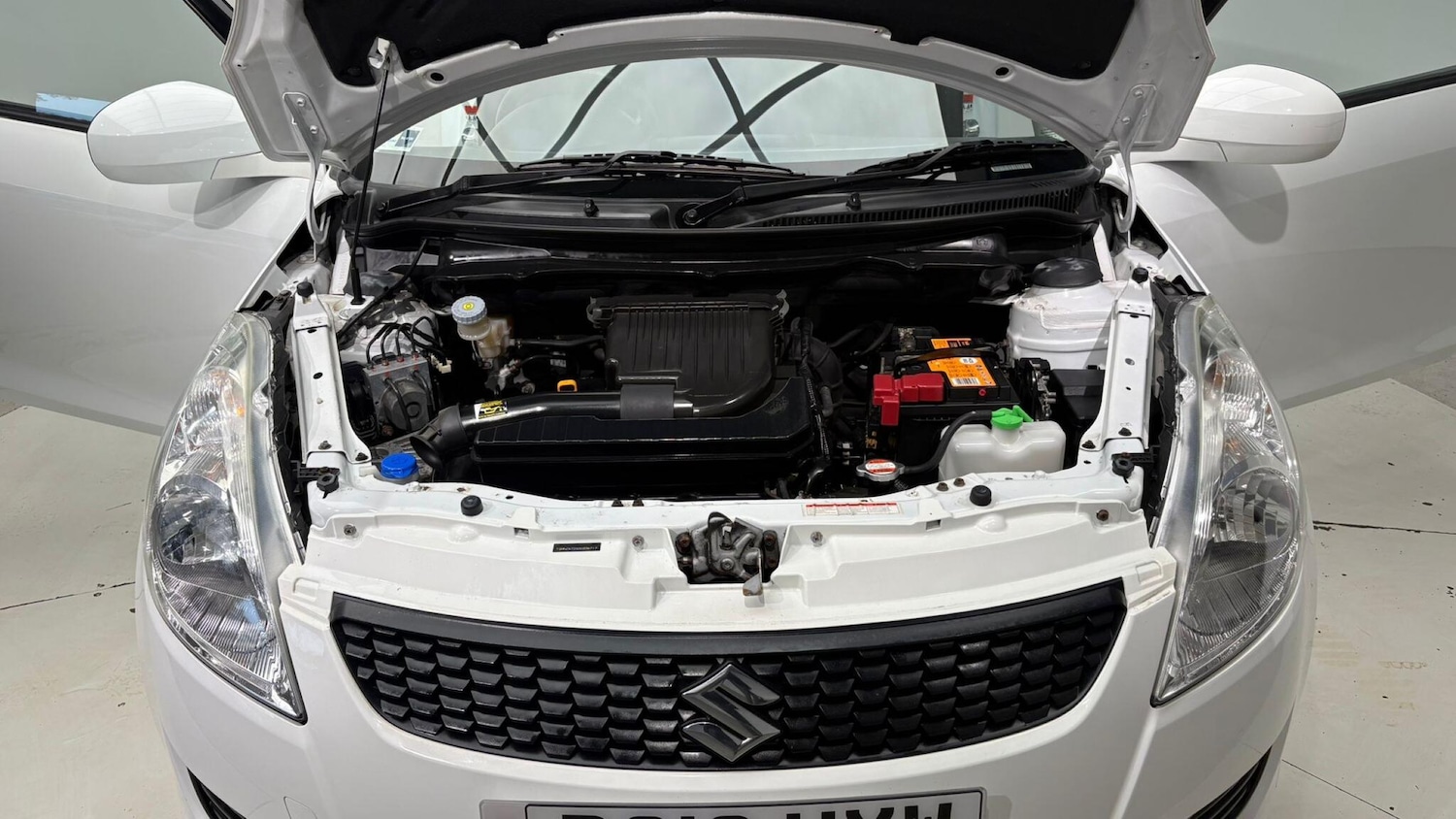 Used Suzuki Swift 2013 for sale - 76409137: Photo 88