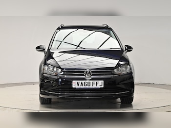 Used Volkswagen Golf SV 2019 for sale - 76927034: Photo