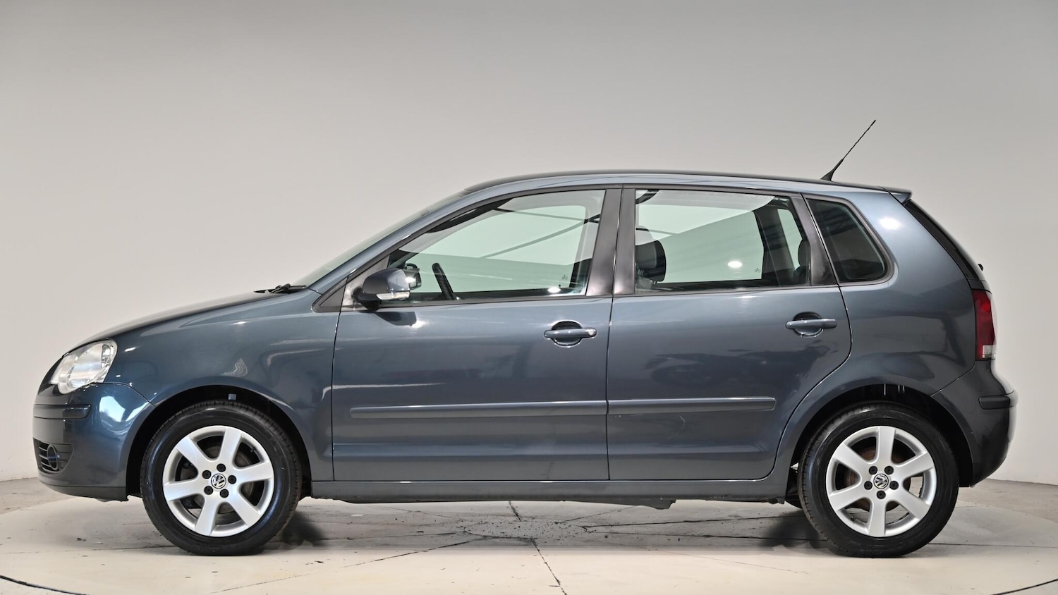 Used Volkswagen Polo 2009 for sale - 76645424: Photo 20