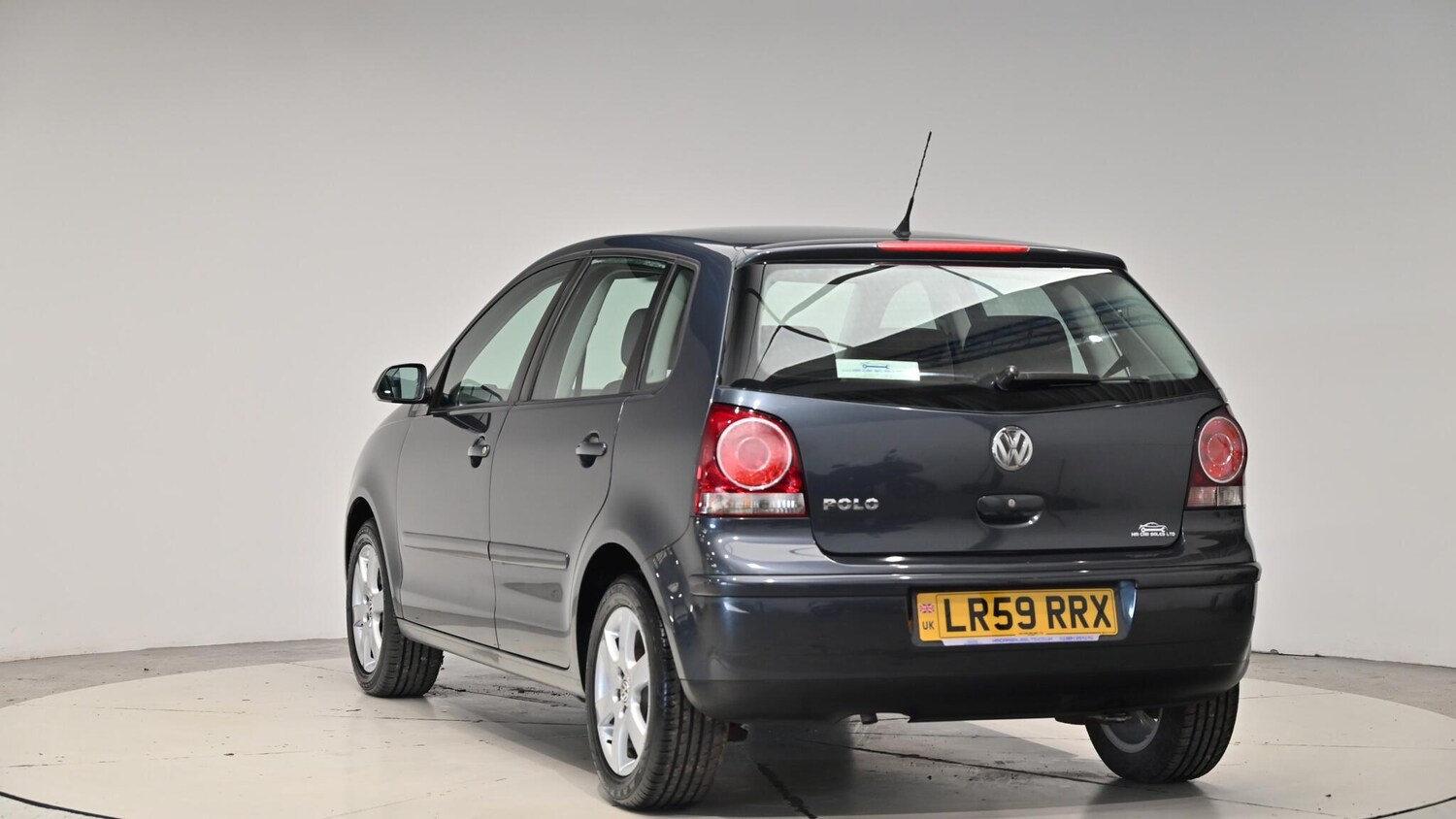 Used Volkswagen Polo 2009 for sale - 76645424: Photo 27