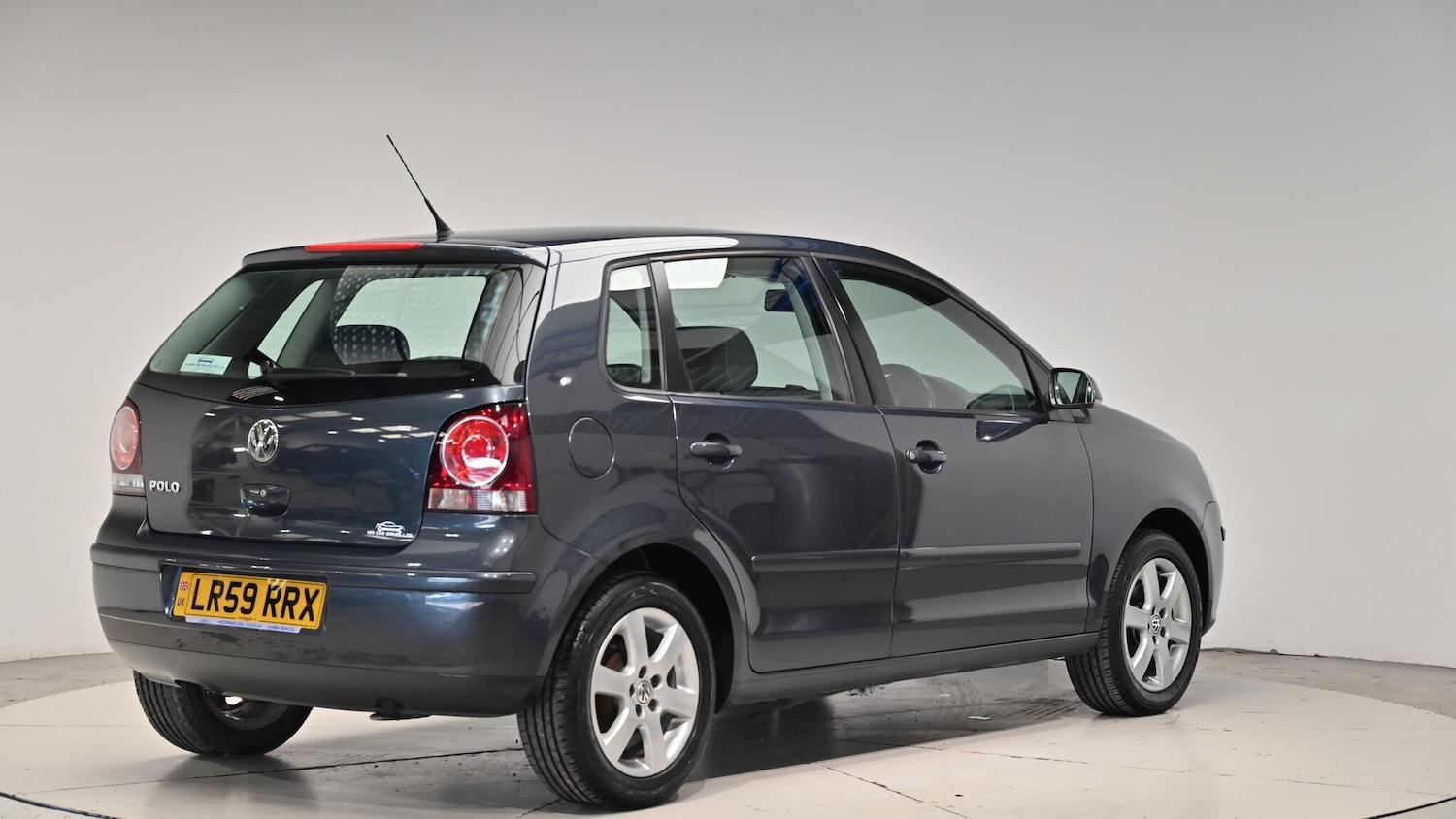 Used Volkswagen Polo 2009 for sale - 76645424: Photo 33