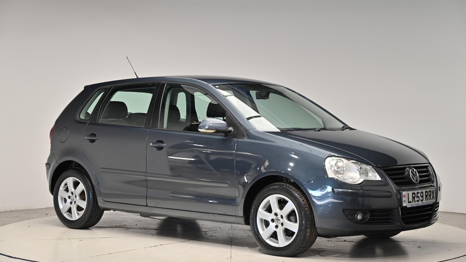 Used Volkswagen Polo 2009 for sale - 76645424: Photo 42