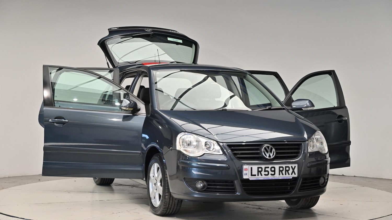 Used Volkswagen Polo 2009 for sale - 76645424: Photo 45