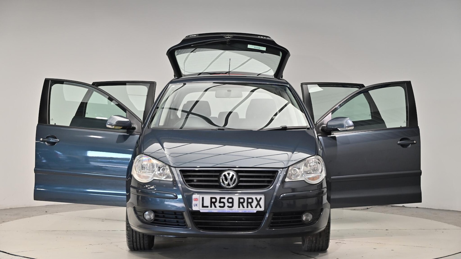 Used Volkswagen Polo 2009 for sale - 76645424: Photo 47