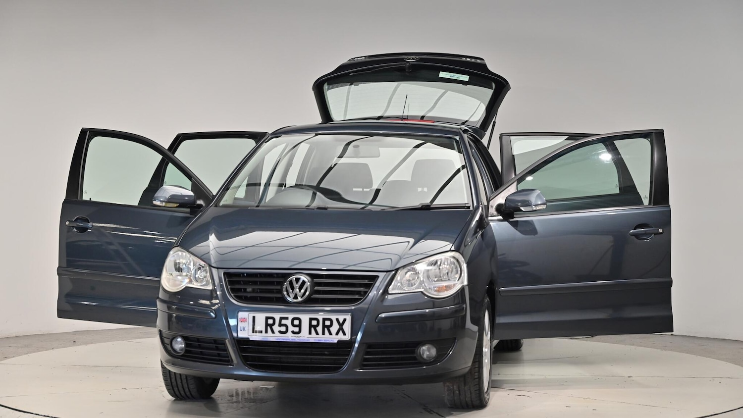 Used Volkswagen Polo 2009 for sale - 76645424: Photo 48