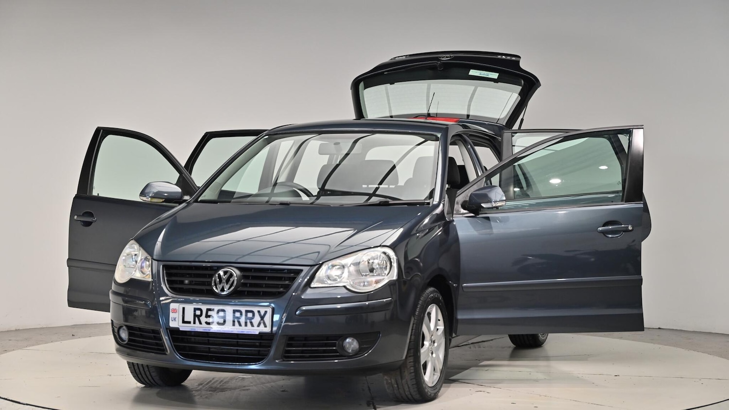 Used Volkswagen Polo 2009 for sale - 76645424: Photo 49