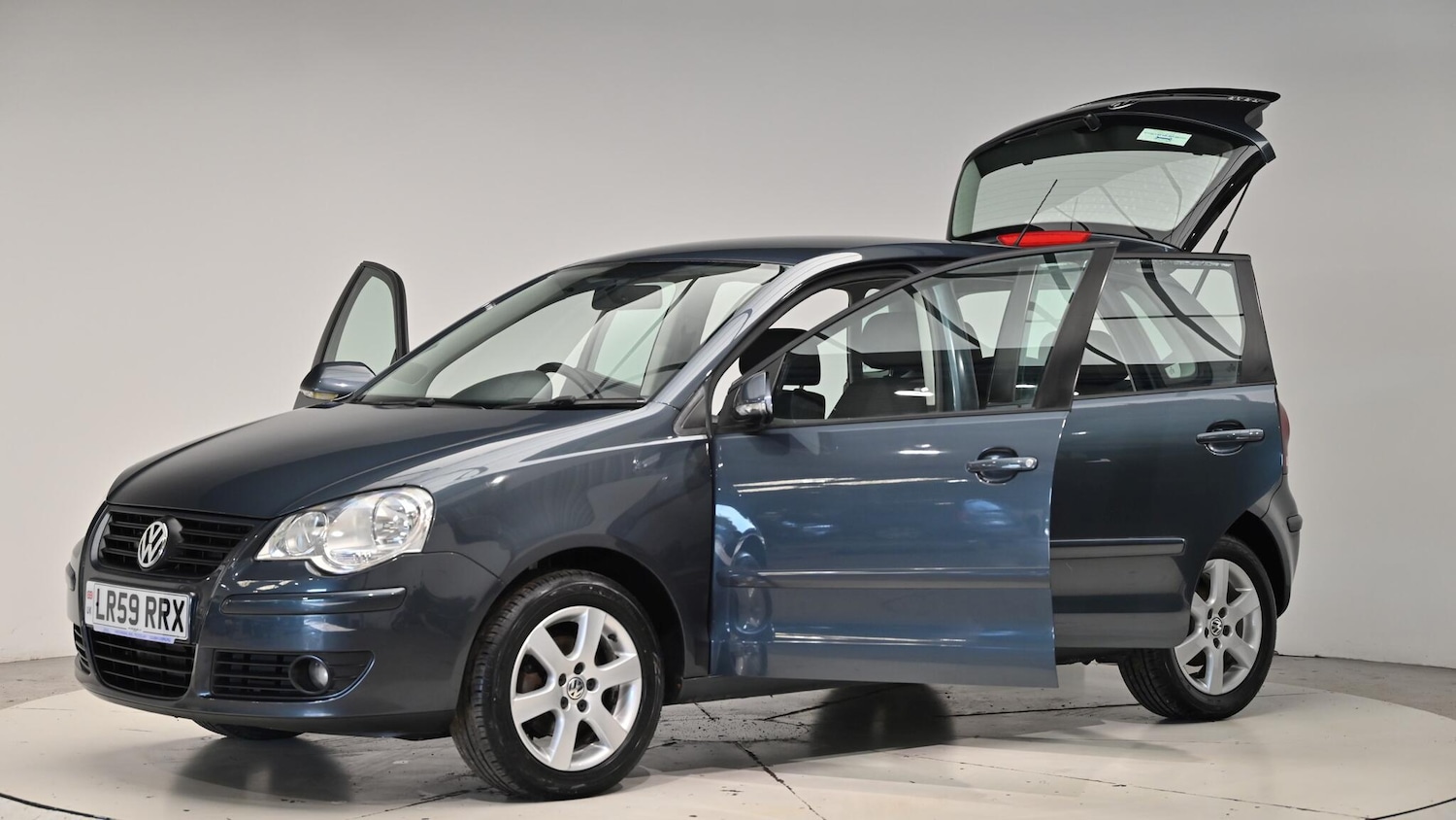 Used Volkswagen Polo 2009 for sale - 76645424: Photo 52