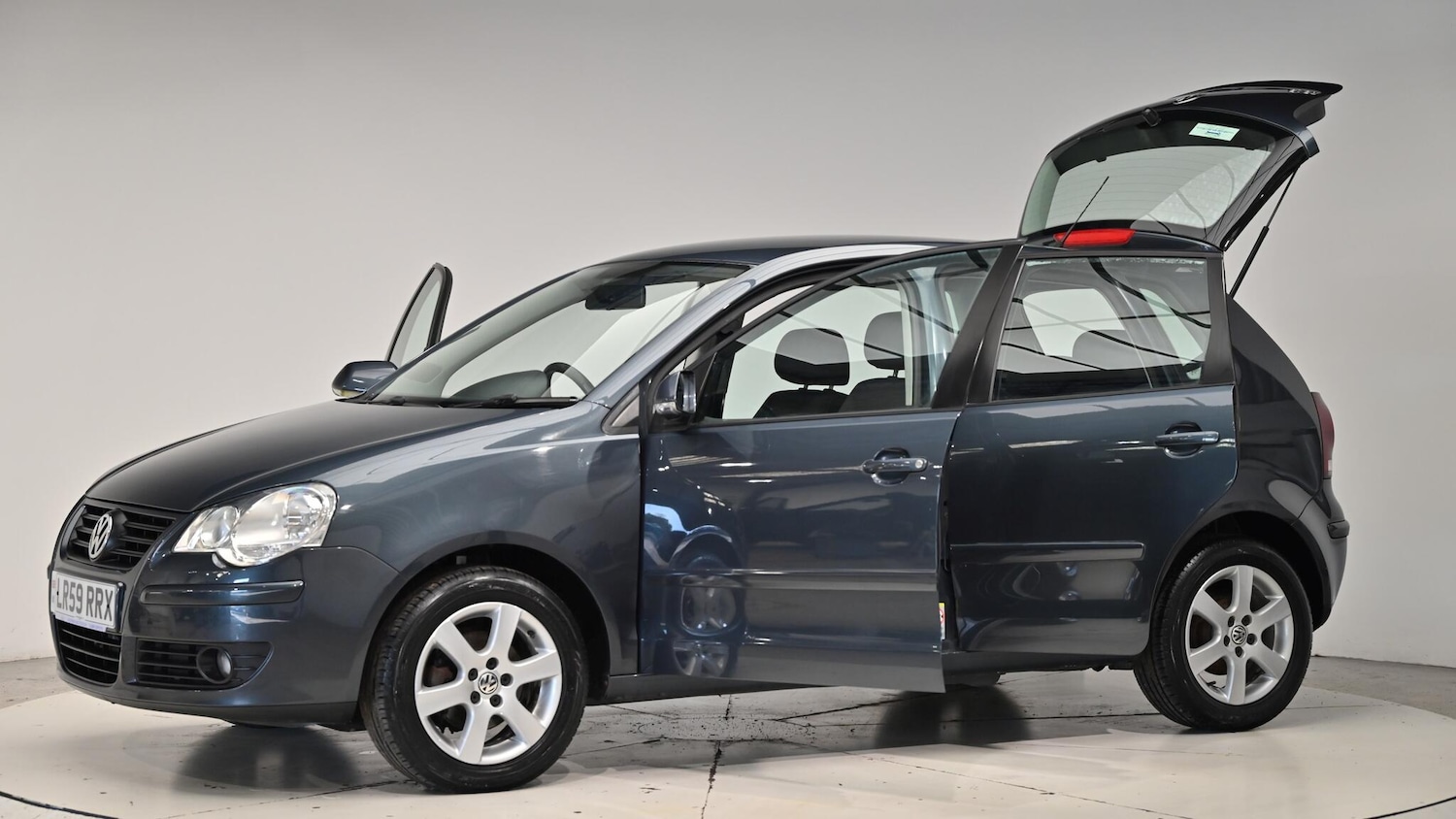 Used Volkswagen Polo 2009 for sale - 76645424: Photo 53