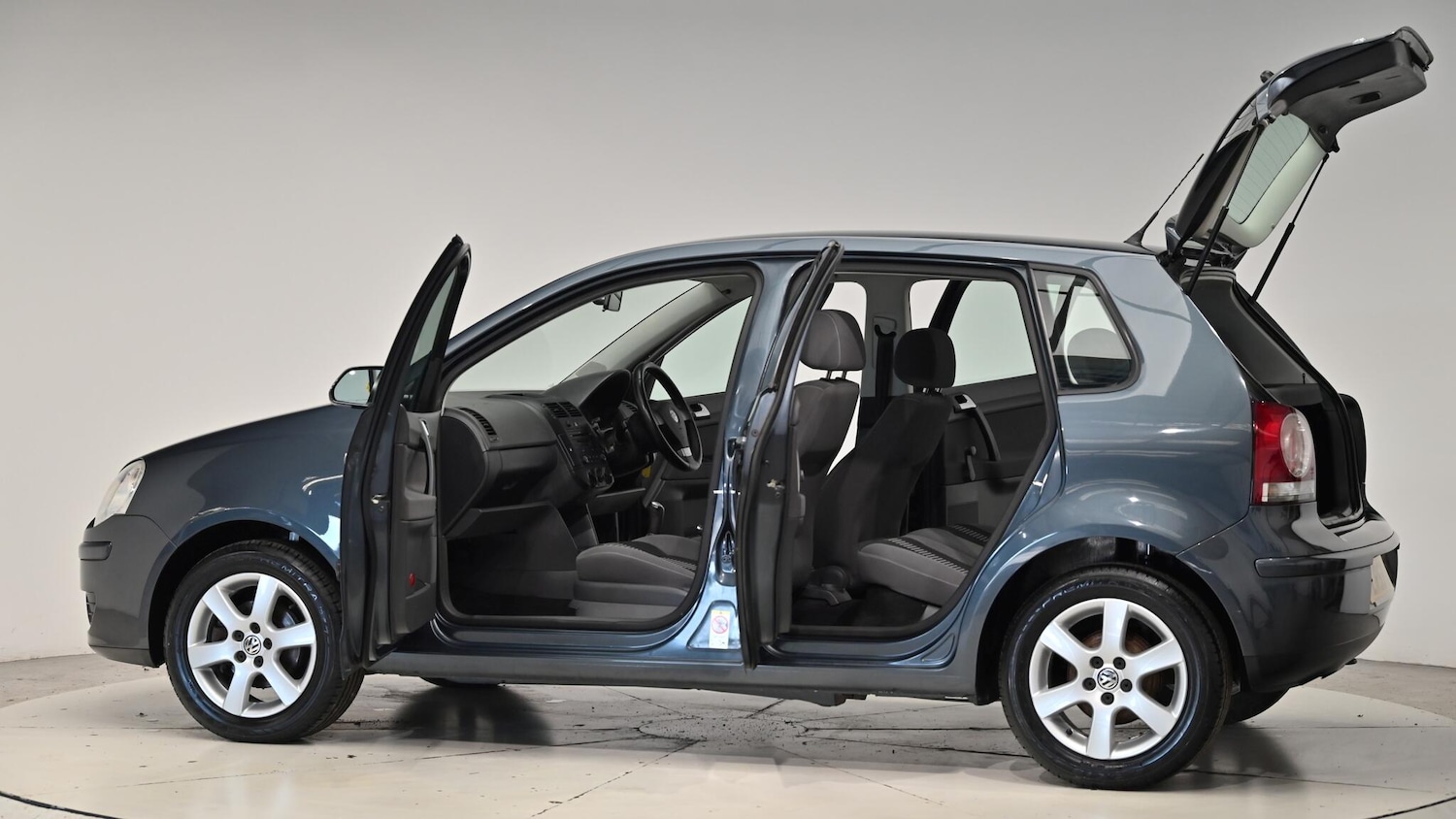 Used Volkswagen Polo 2009 for sale - 76645424: Photo 58