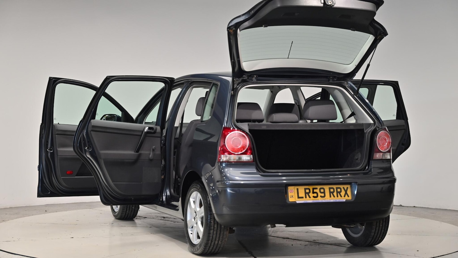 Used Volkswagen Polo 2009 for sale - 76645424: Photo 63