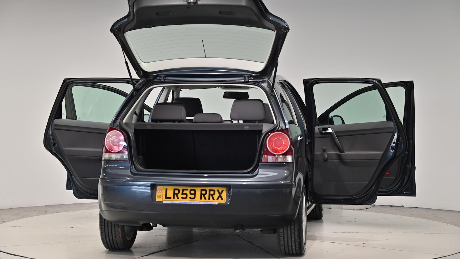 Used Volkswagen Polo 2009 for sale - 76645424: Photo 66