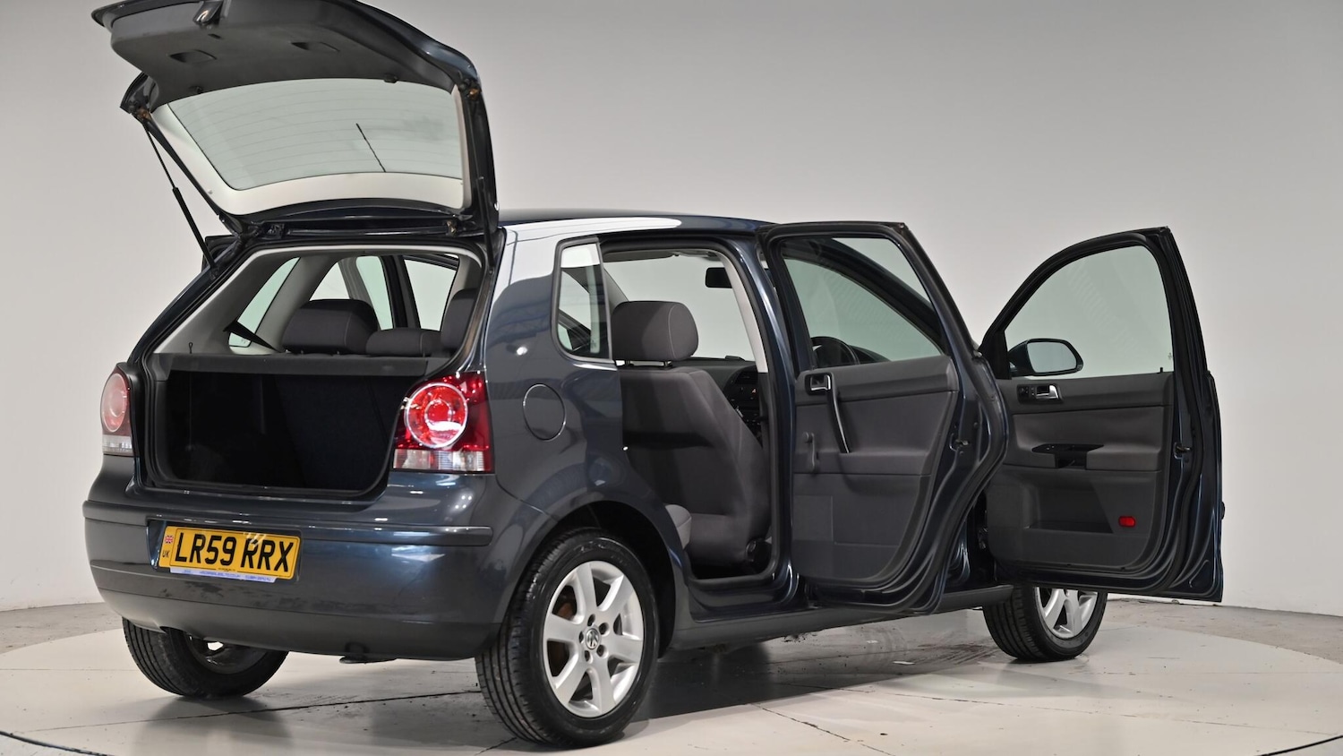 Used Volkswagen Polo 2009 for sale - 76645424: Photo 69