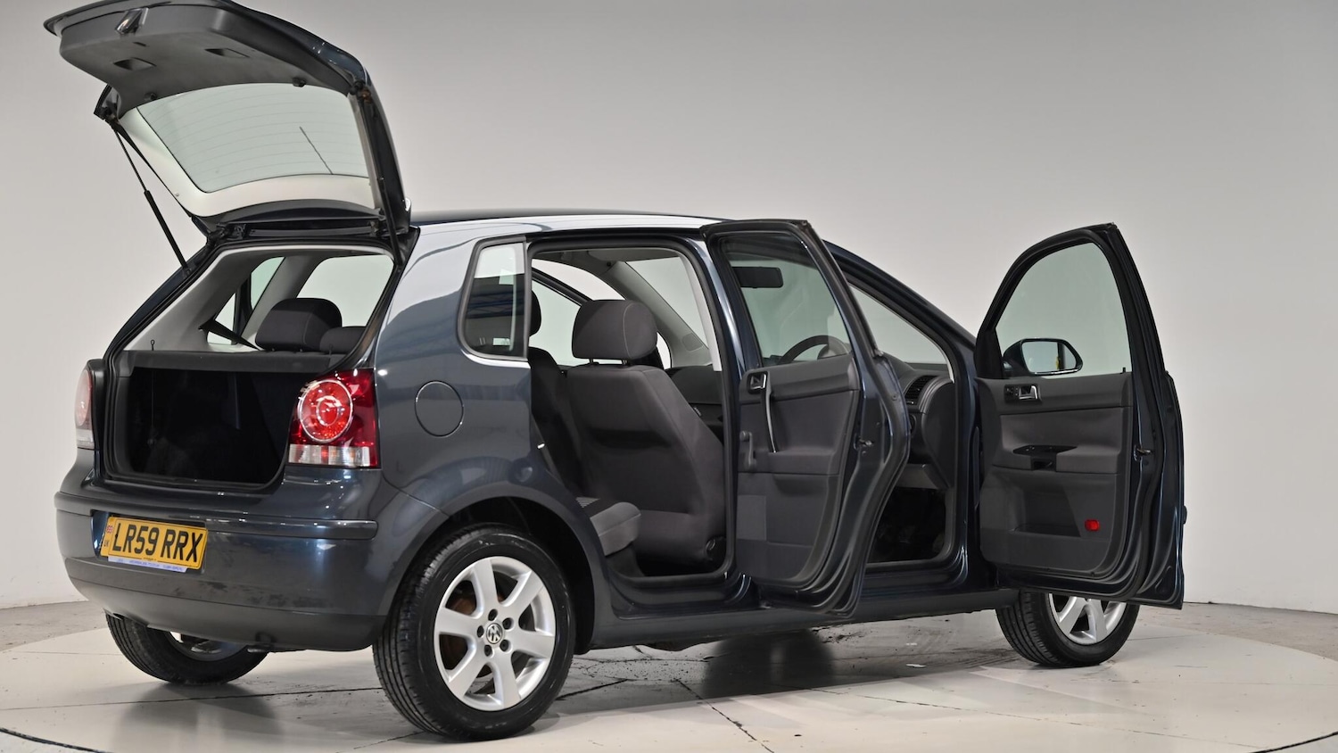 Used Volkswagen Polo 2009 for sale - 76645424: Photo 70