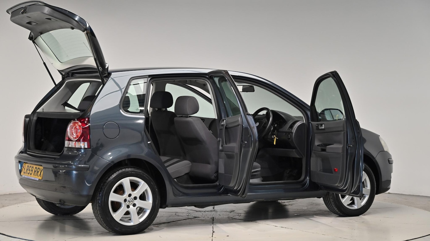 Used Volkswagen Polo 2009 for sale - 76645424: Photo 71