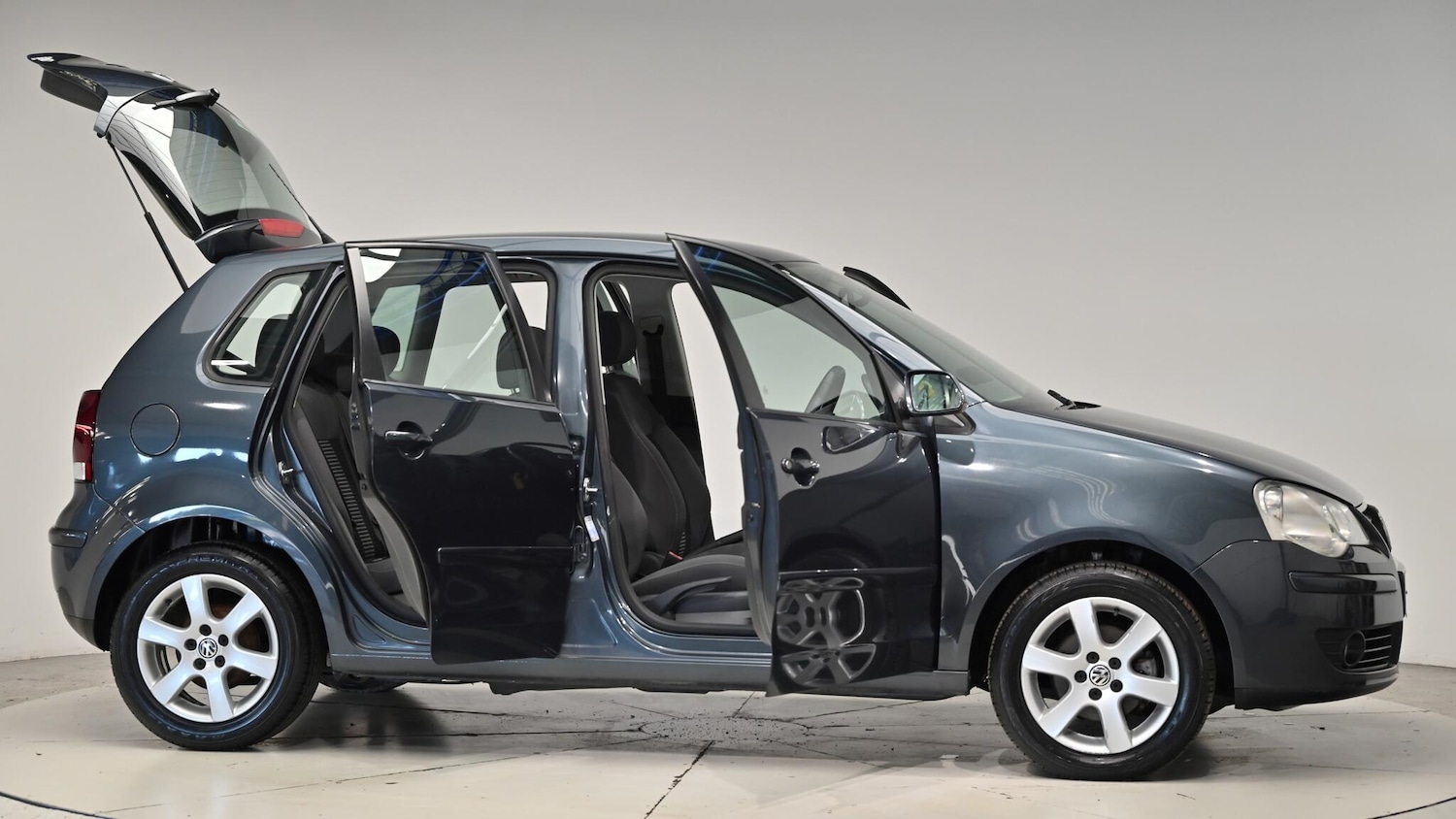 Used Volkswagen Polo 2009 for sale - 76645424: Photo 75