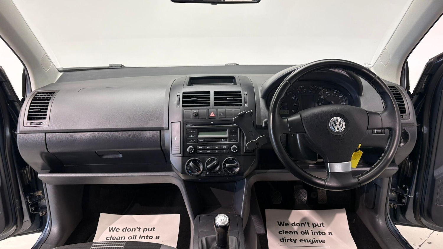 Used Volkswagen Polo 2009 for sale - 76645424: Photo 88