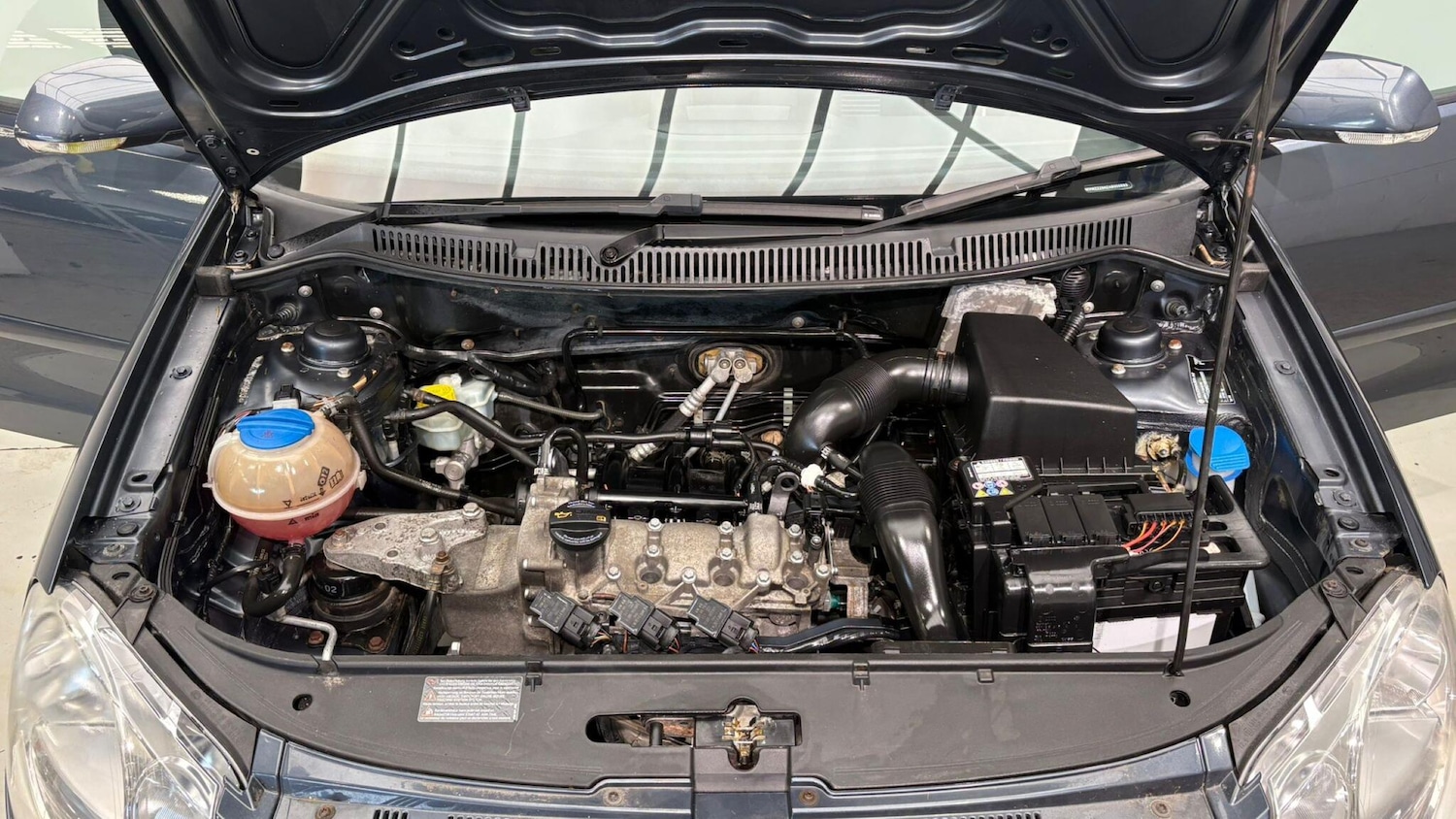 Used Volkswagen Polo 2009 for sale - 76645424: Photo 90