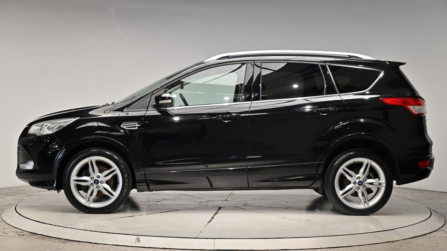 Used Ford Kuga 2015 for sale - 76307207: Photo 3