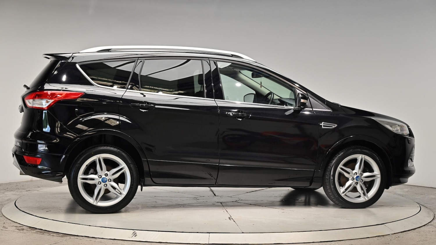 Used Ford Kuga 2015 for sale - 76307207: Photo 37