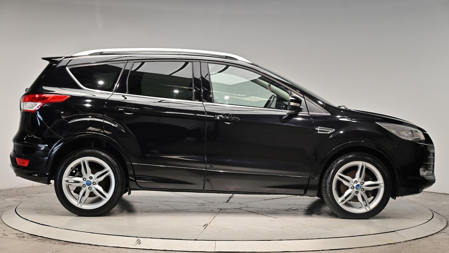 Used Ford Kuga 2015 for sale - 76307207: Photo 4