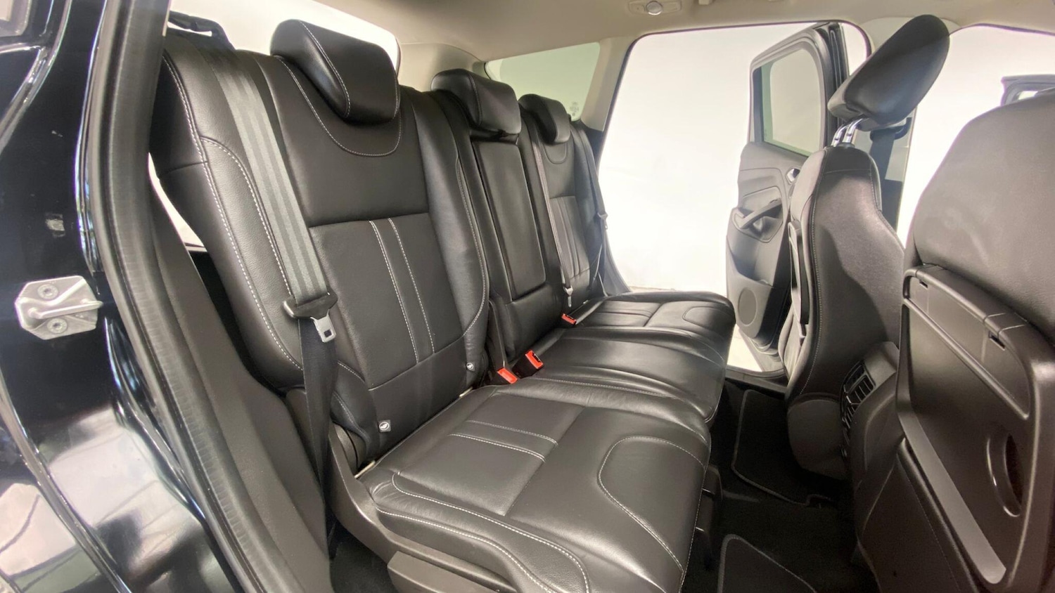 Used Ford Kuga 2015 for sale - 76307207: Photo 85