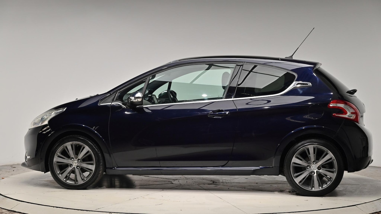 Used Peugeot 208 2015 for sale - 76759562: Photo 21