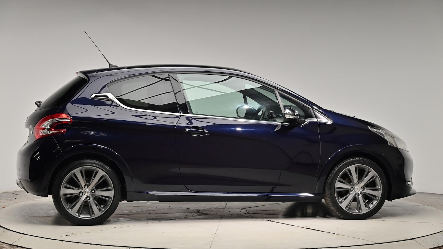 Used Peugeot 208 2015 for sale - 76759562: Photo 37