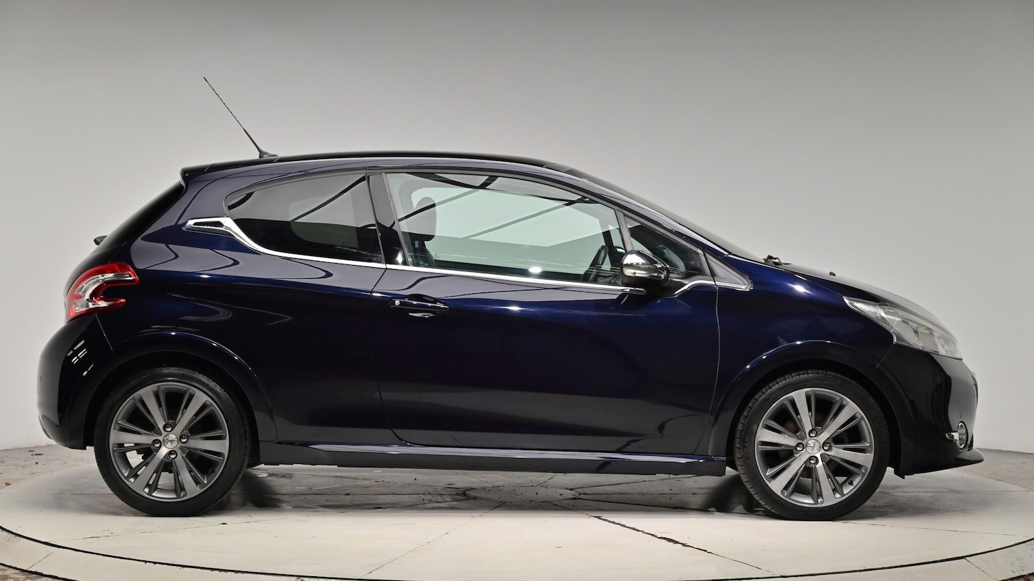 Used Peugeot 208 2015 for sale - 76759562: Photo 38