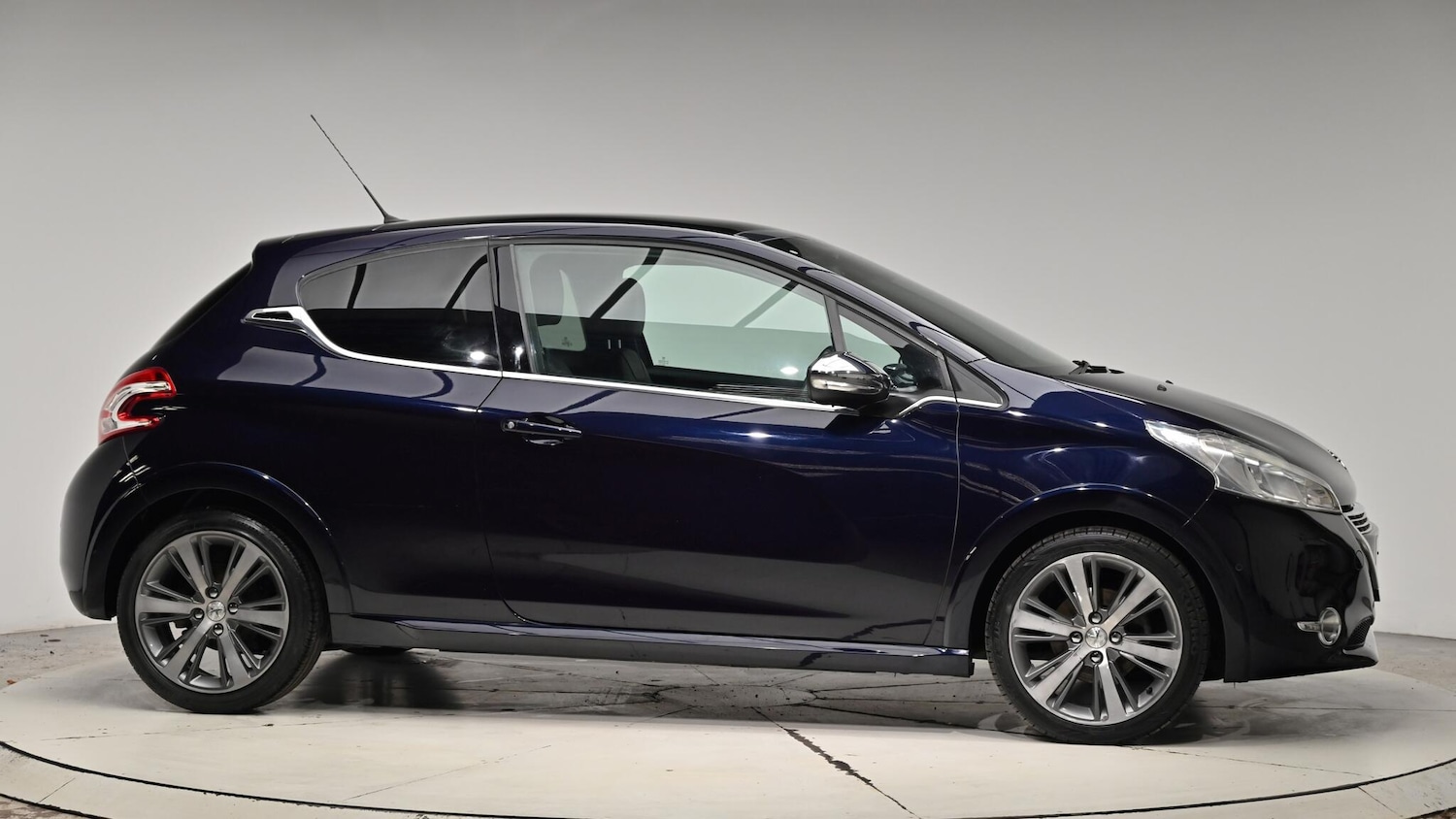 Used Peugeot 208 2015 for sale - 76759562: Photo 39