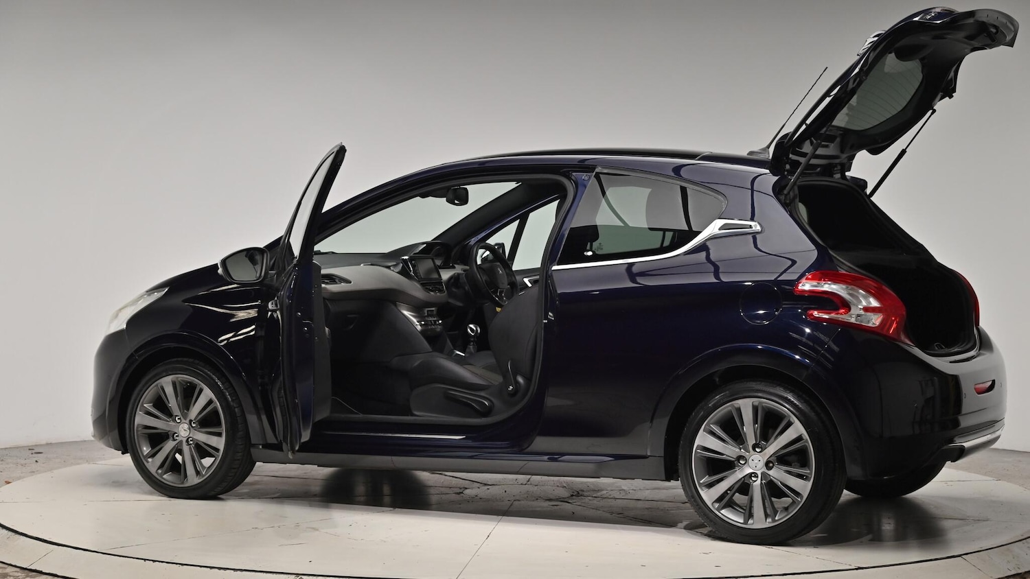 Used Peugeot 208 2015 for sale - 76759562: Photo 59