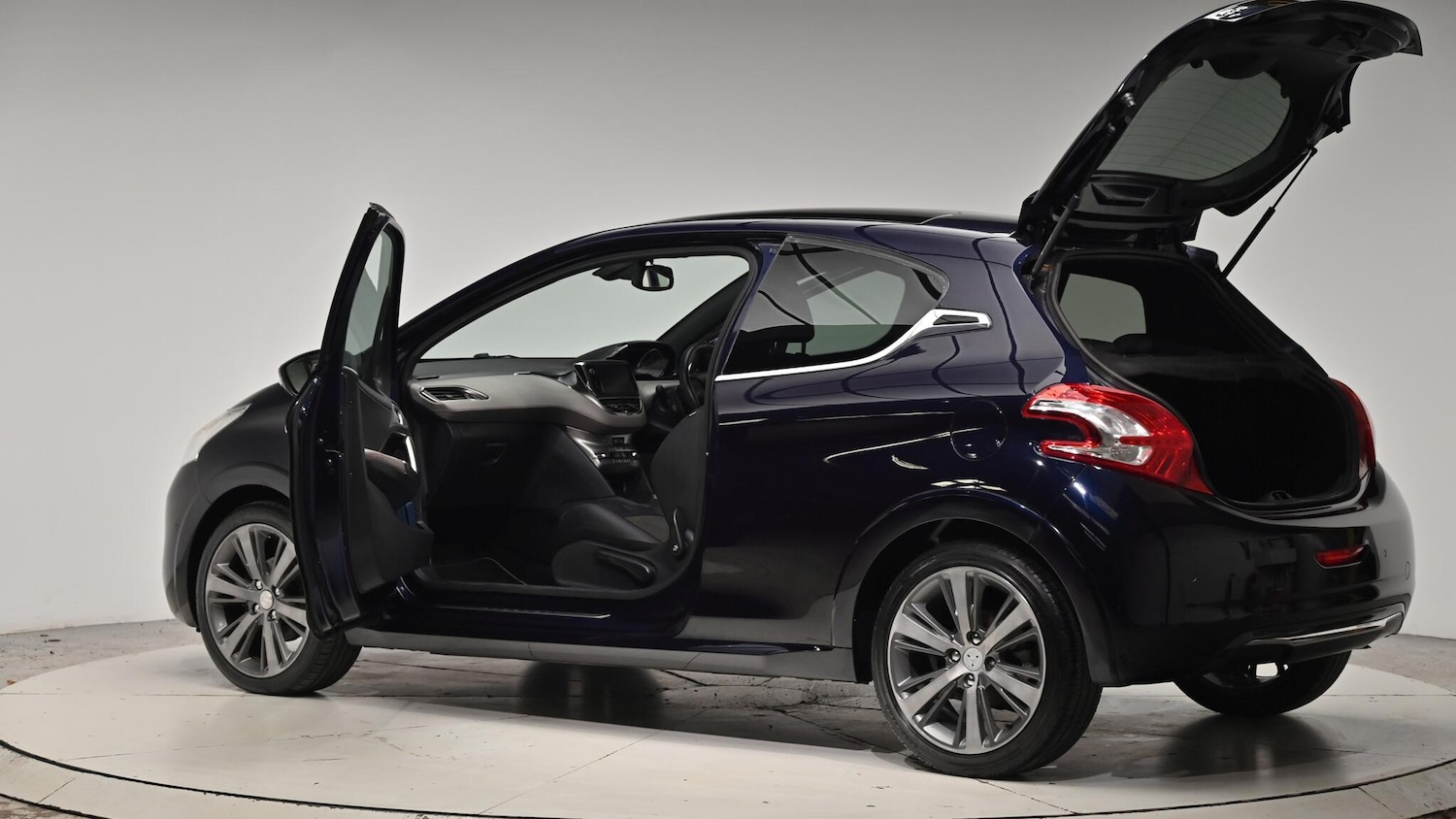 Used Peugeot 208 2015 for sale - 76759562: Photo 60