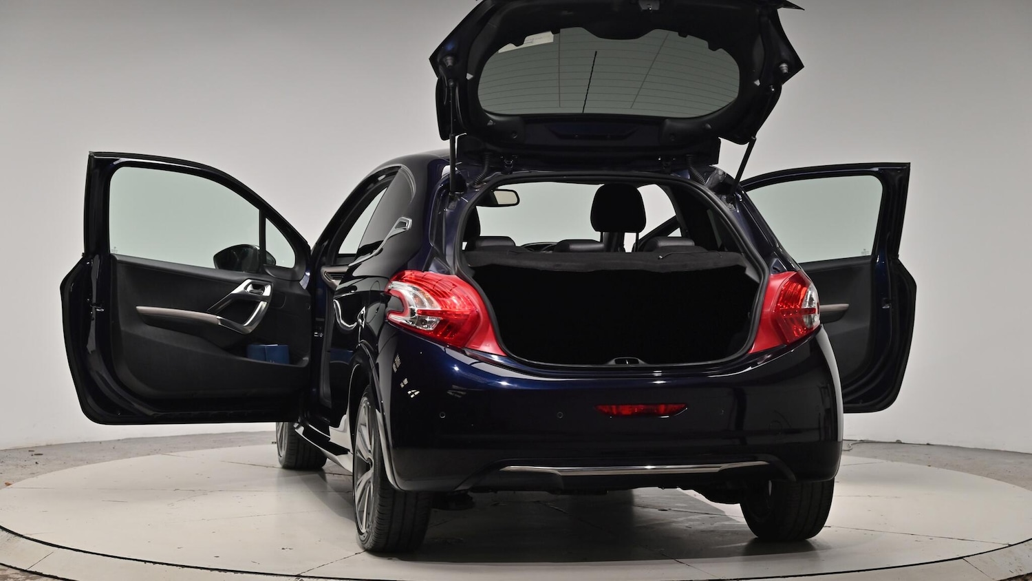 Used Peugeot 208 2015 for sale - 76759562: Photo 64