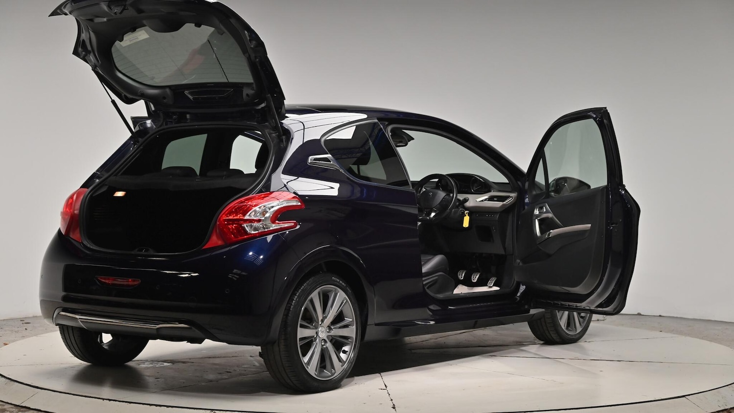 Used Peugeot 208 2015 for sale - 76759562: Photo 69