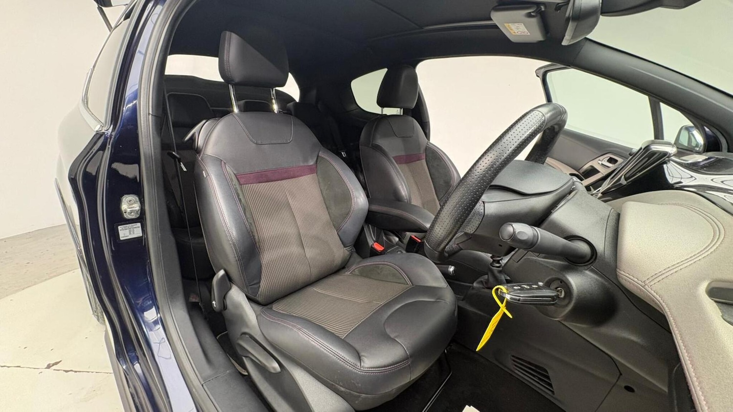 Used Peugeot 208 2015 for sale - 76759562: Photo 82