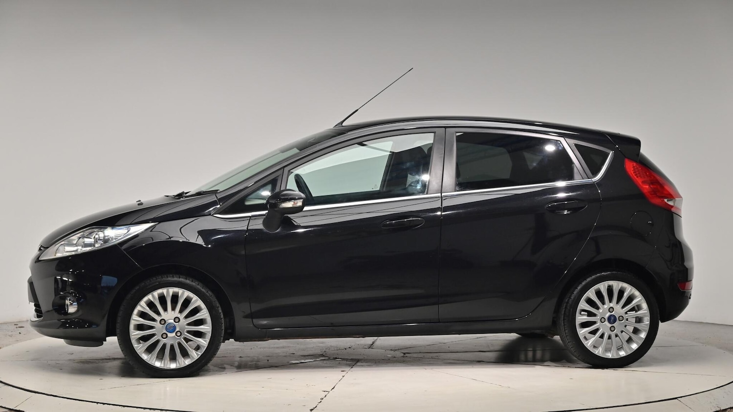 Used Ford Fiesta 2011 for sale - 76781230: Photo 19