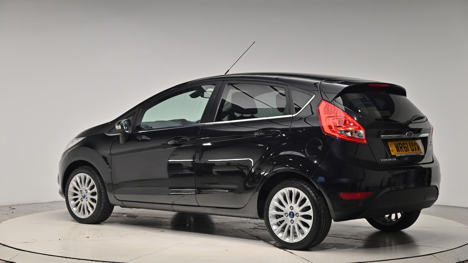 Used Ford Fiesta 2011 for sale - 76781230: Photo 24