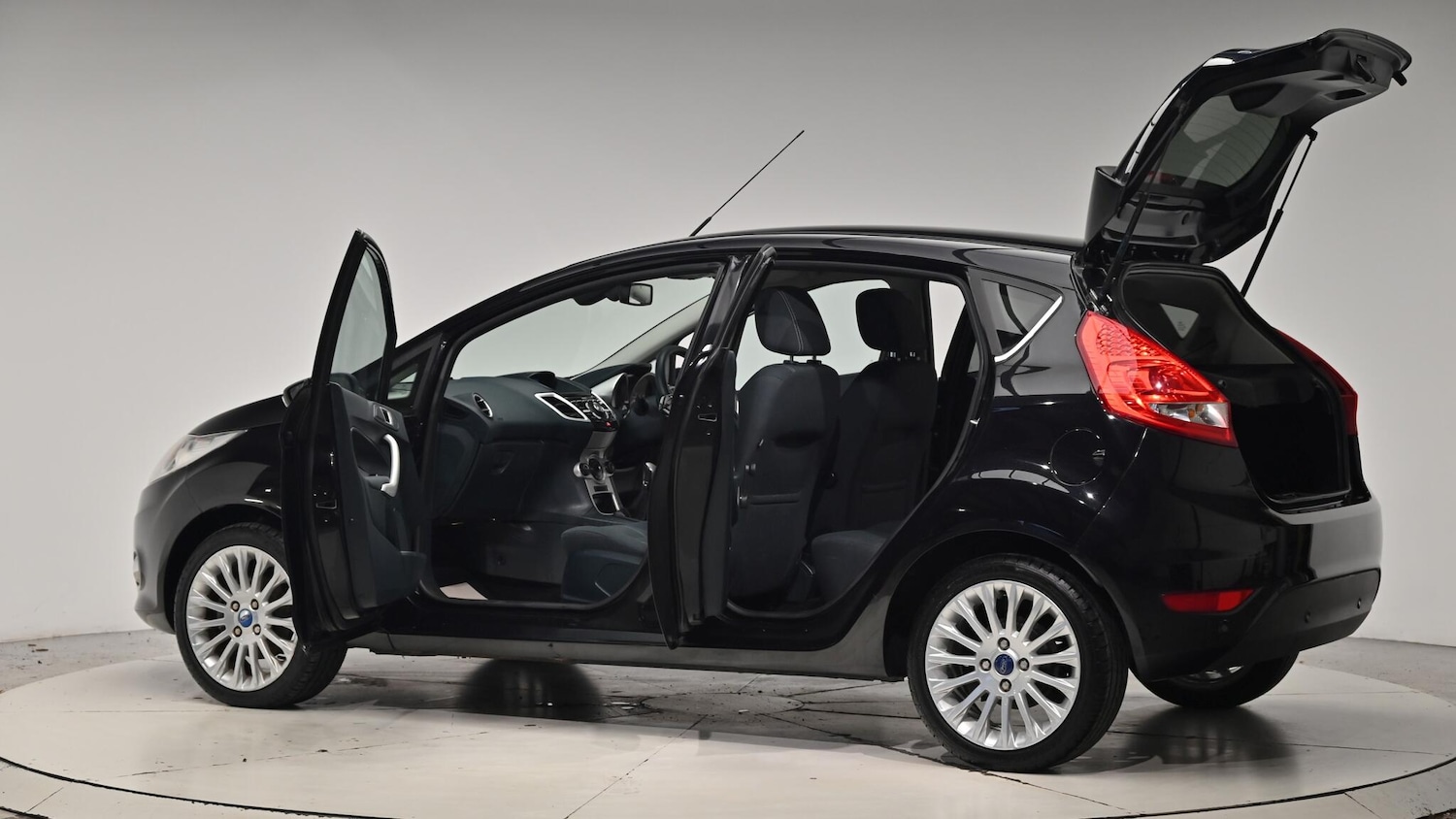 Used Ford Fiesta 2011 for sale - 76781230: Photo 59