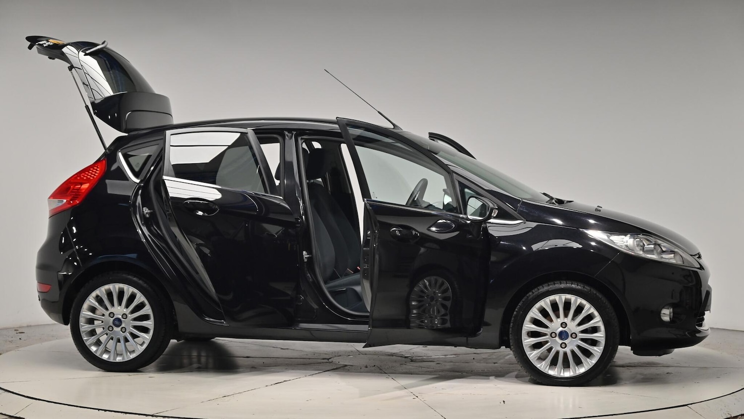 Used Ford Fiesta 2011 for sale - 76781230: Photo 75