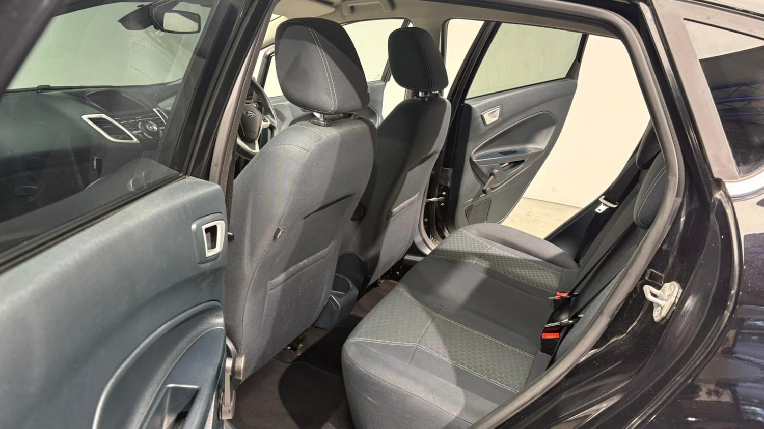 Used Ford Fiesta 2011 for sale - 76781230: Photo 82