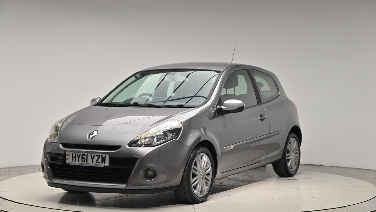 Used Renault Clio 2011 for sale - 76702355: Photo 14