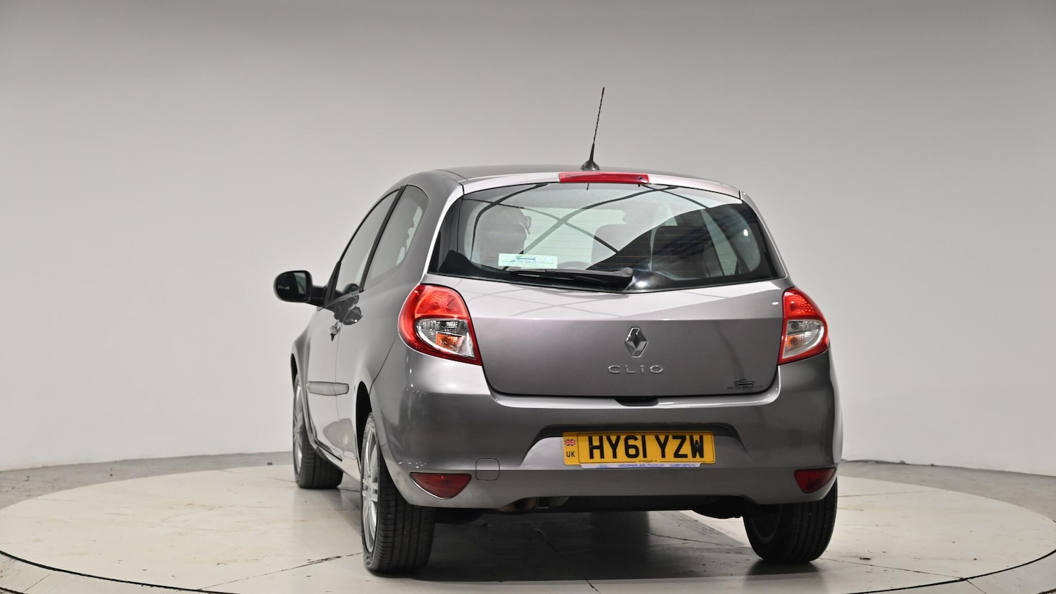 Used Renault Clio 2011 for sale - 76702355: Photo 28