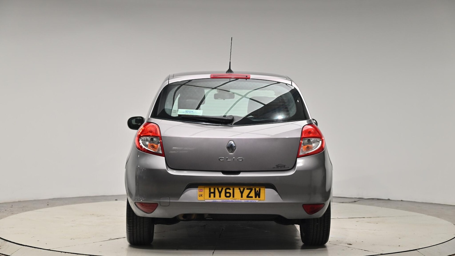 Used Renault Clio 2011 for sale - 76702355: Photo 29
