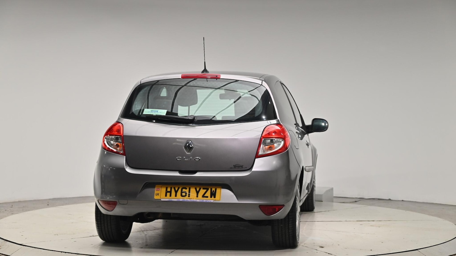 Used Renault Clio 2011 for sale - 76702355: Photo 30