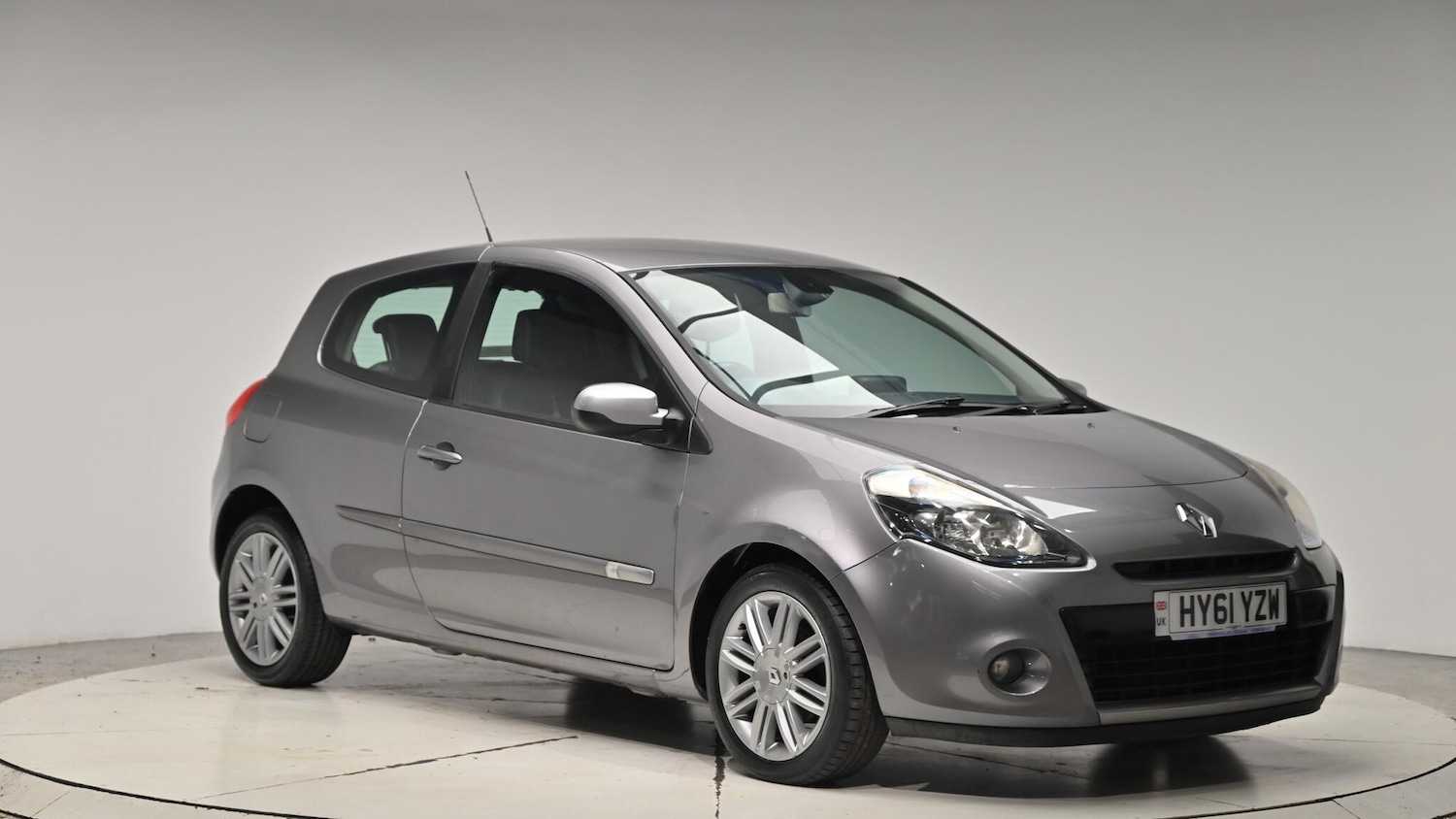 Used Renault Clio 2011 for sale - 76702355: Photo 7