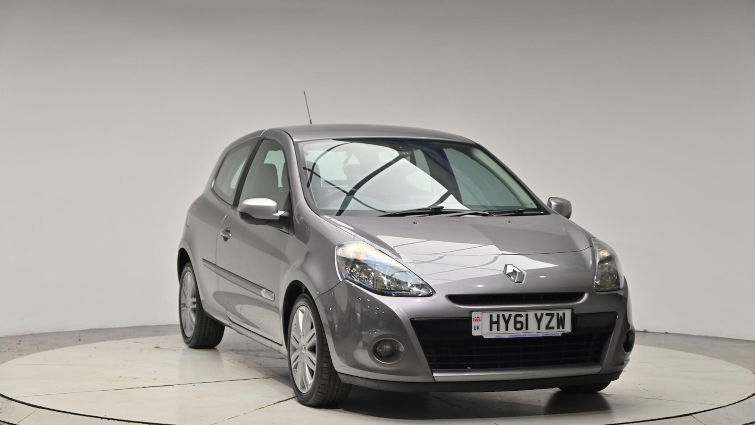 Used Renault Clio 2011 for sale - 76702355: Photo 9